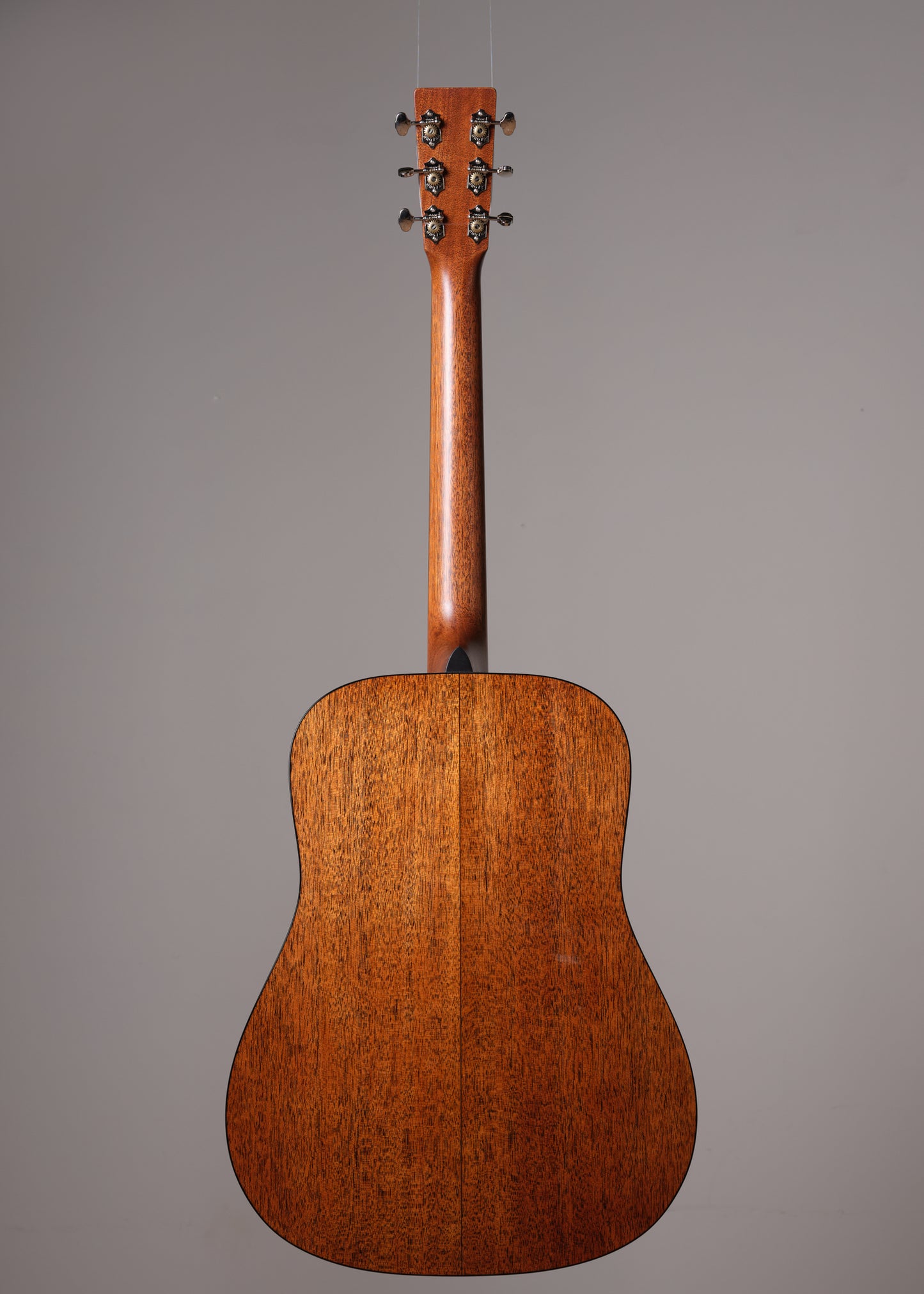 Martin D-18