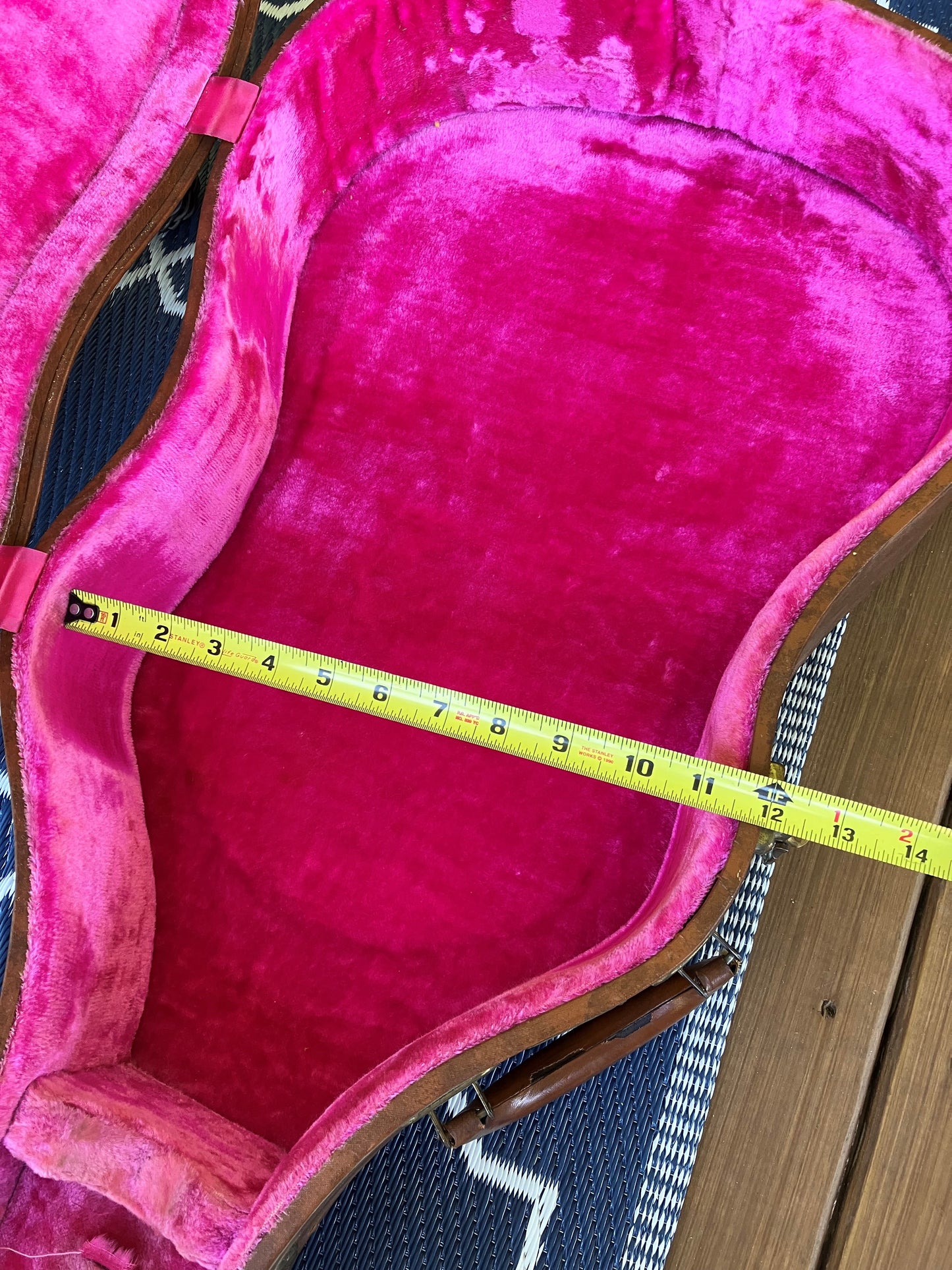 SOLD 1950's Gibson-Lifton Guitar Case