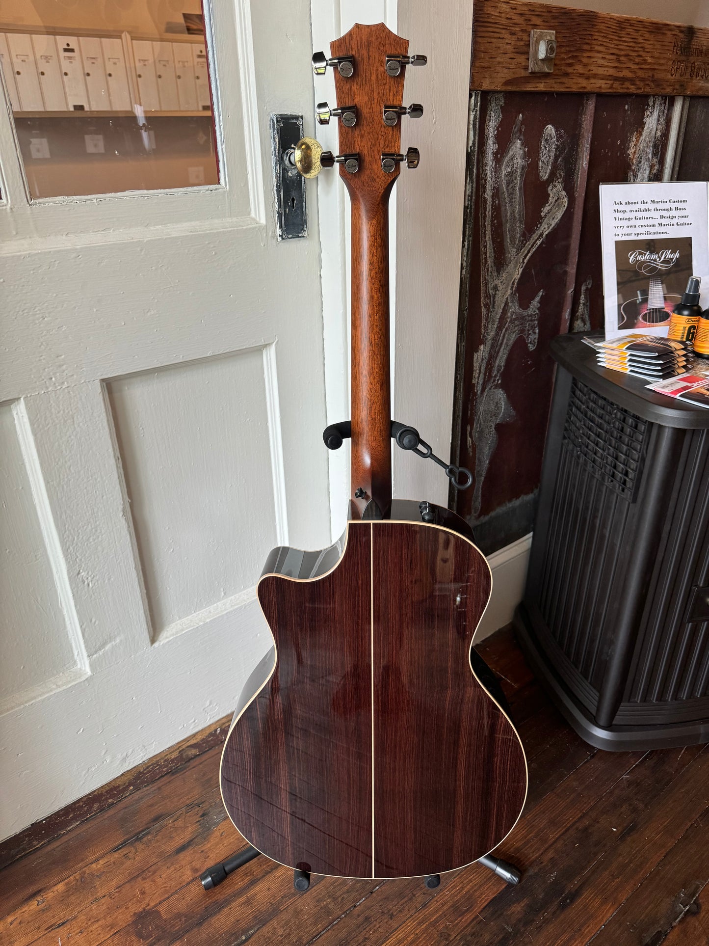 Taylor 814ce