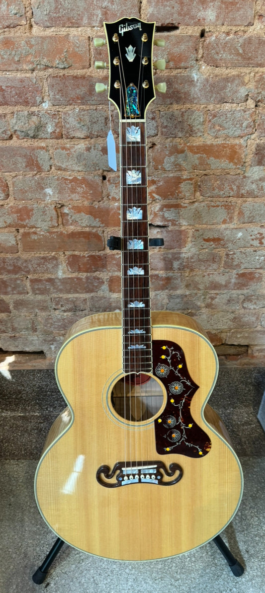 2024 Gibson J-200 Natural