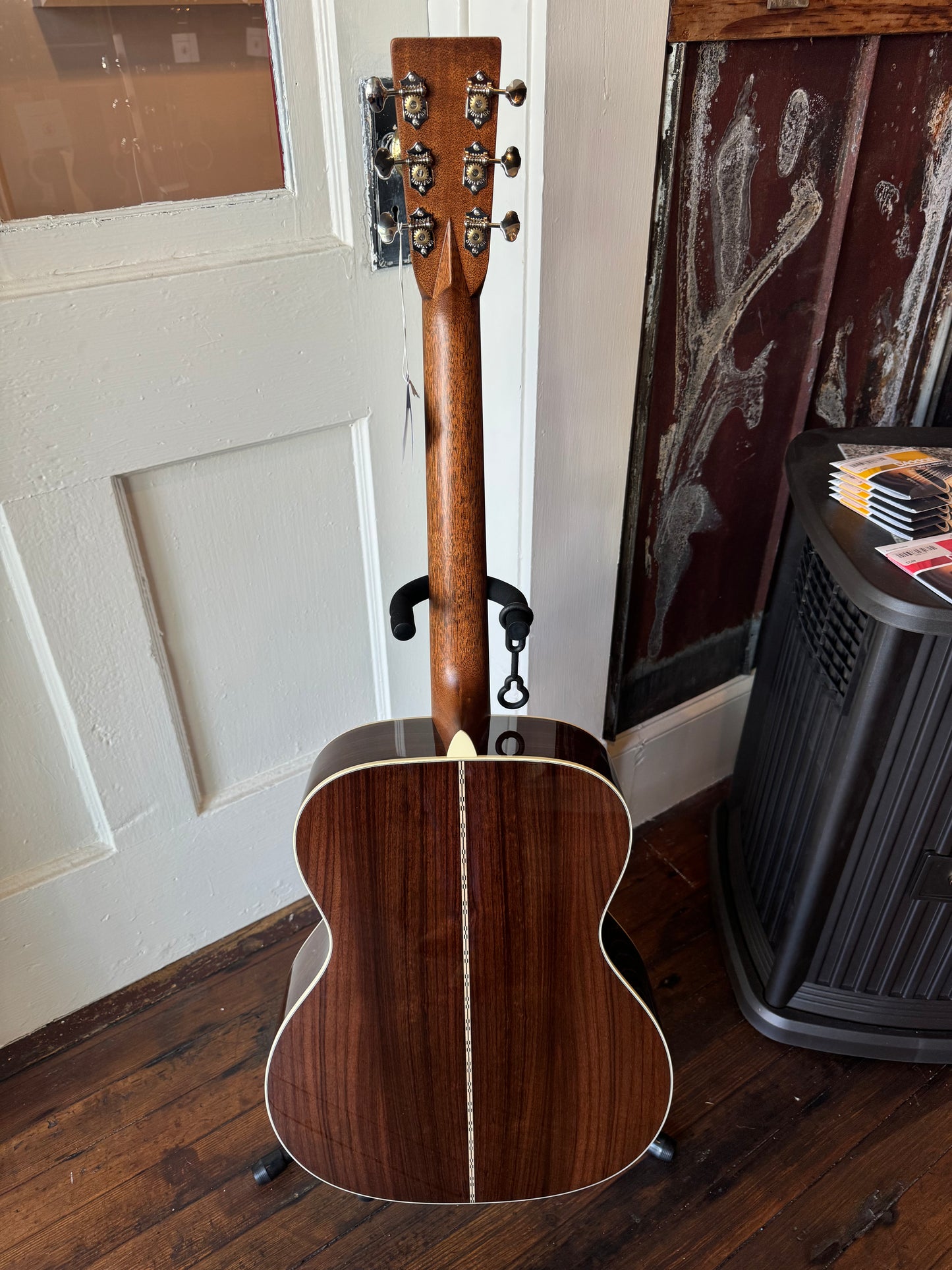 Martin OM-28