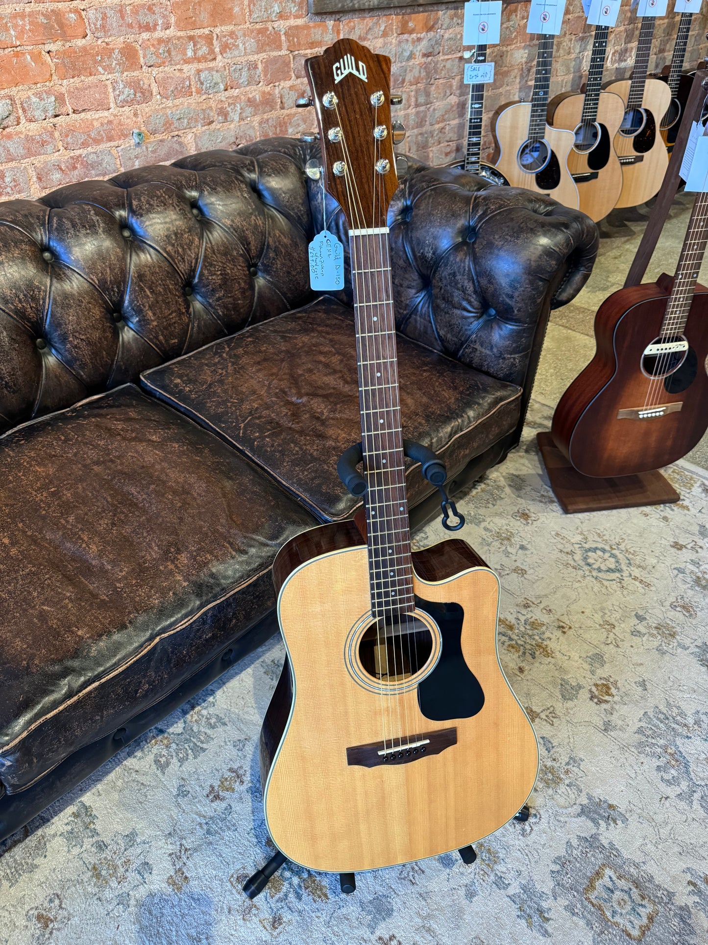 USED Guild D-150 CENA