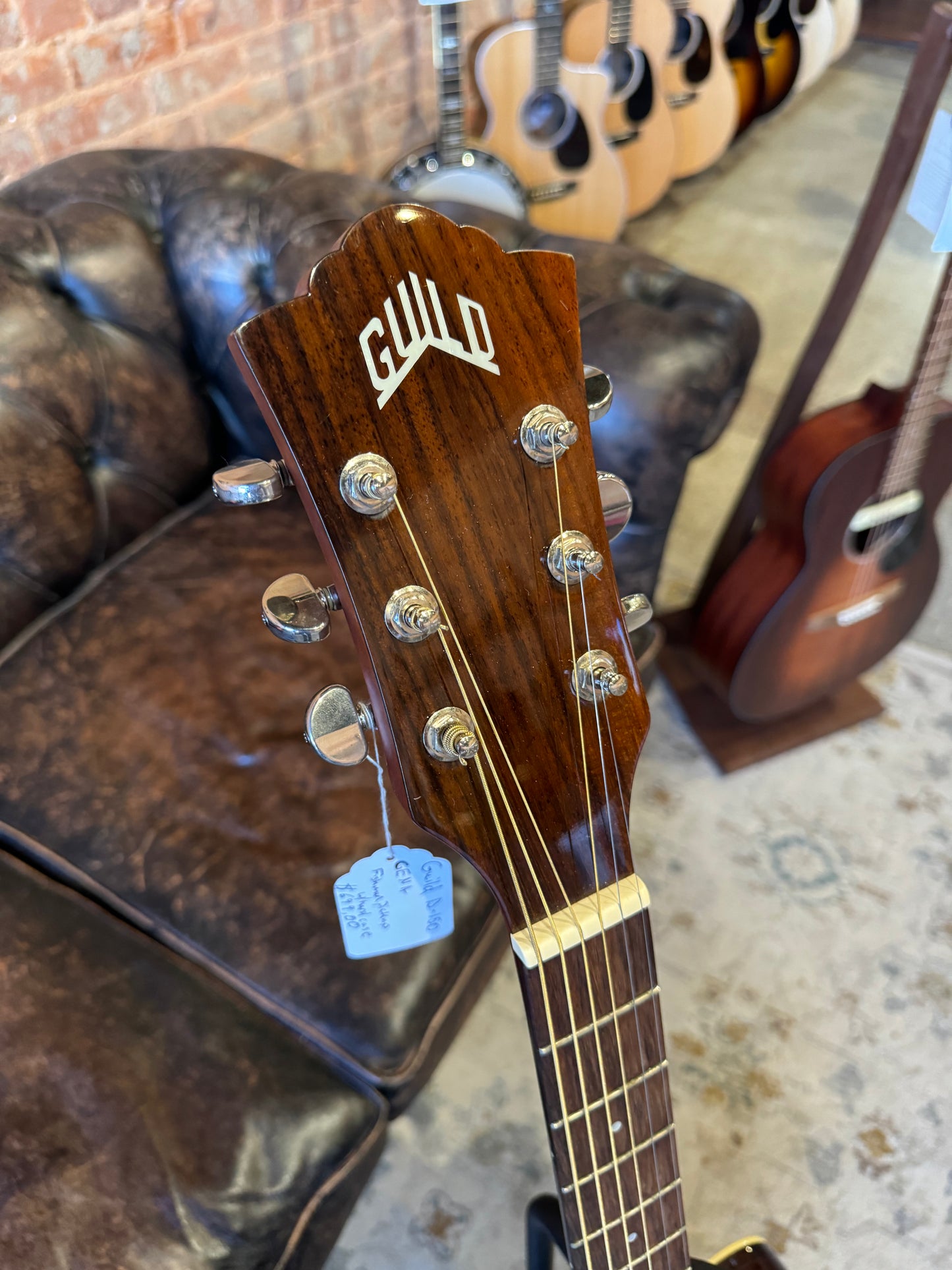 USED Guild D-150 CENA