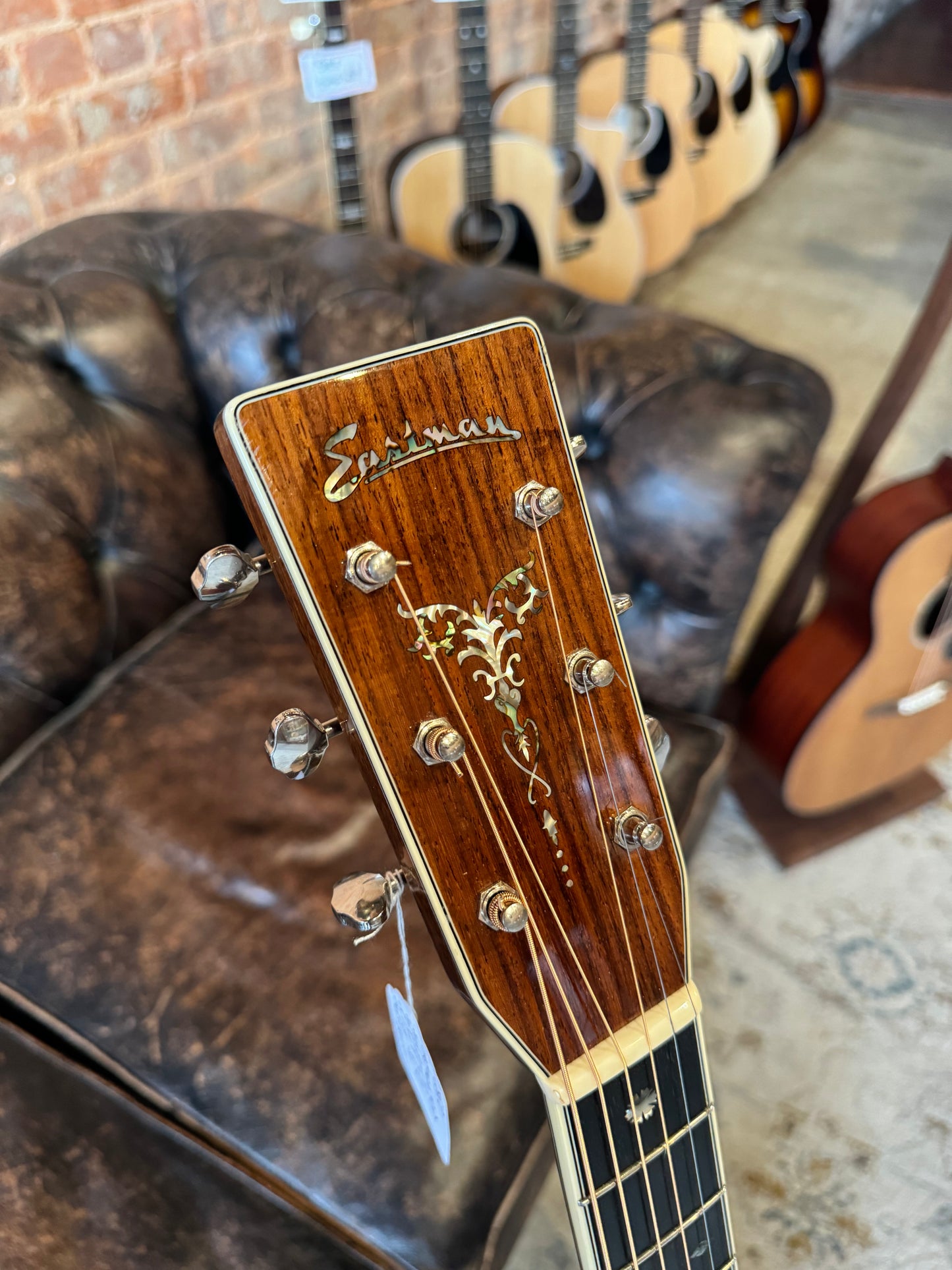 USED Eastman E40-D w/L.R Baggs P/U