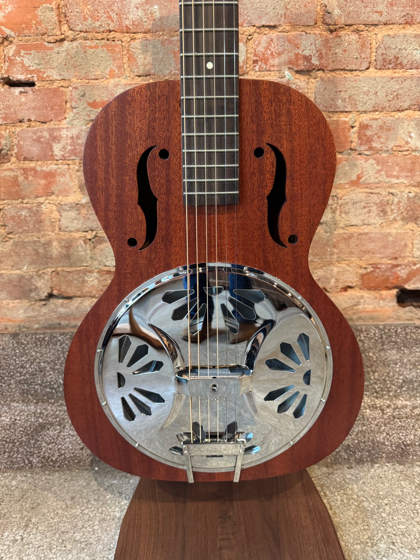 USED Gretsch G9200 Round Neck Resonator
