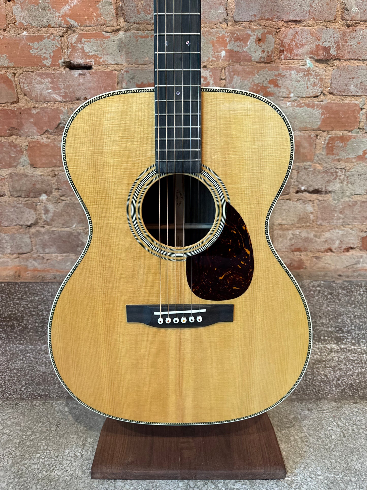 Martin OM-28