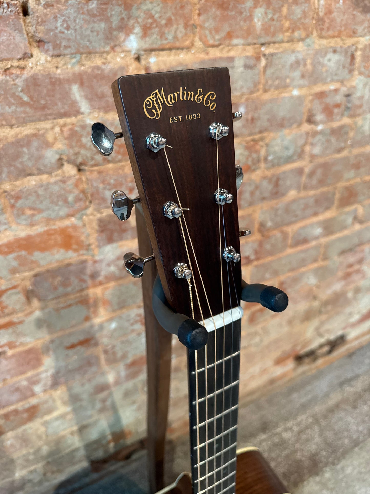 Martin OM-28