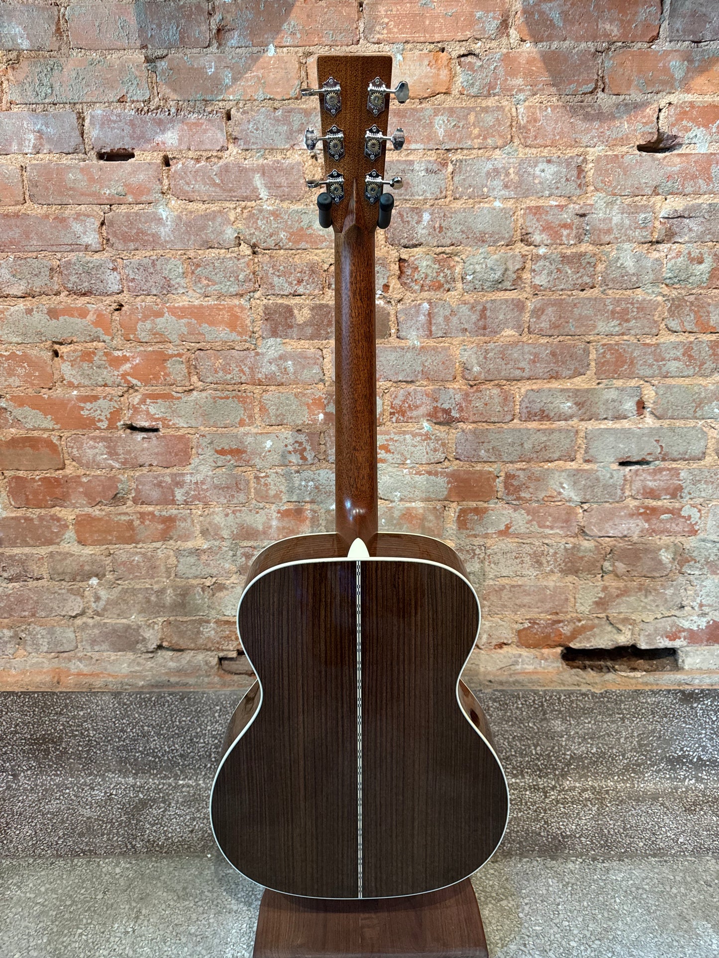 Martin OM-28