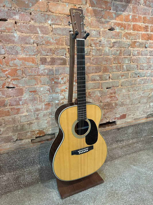 Martin 000-28