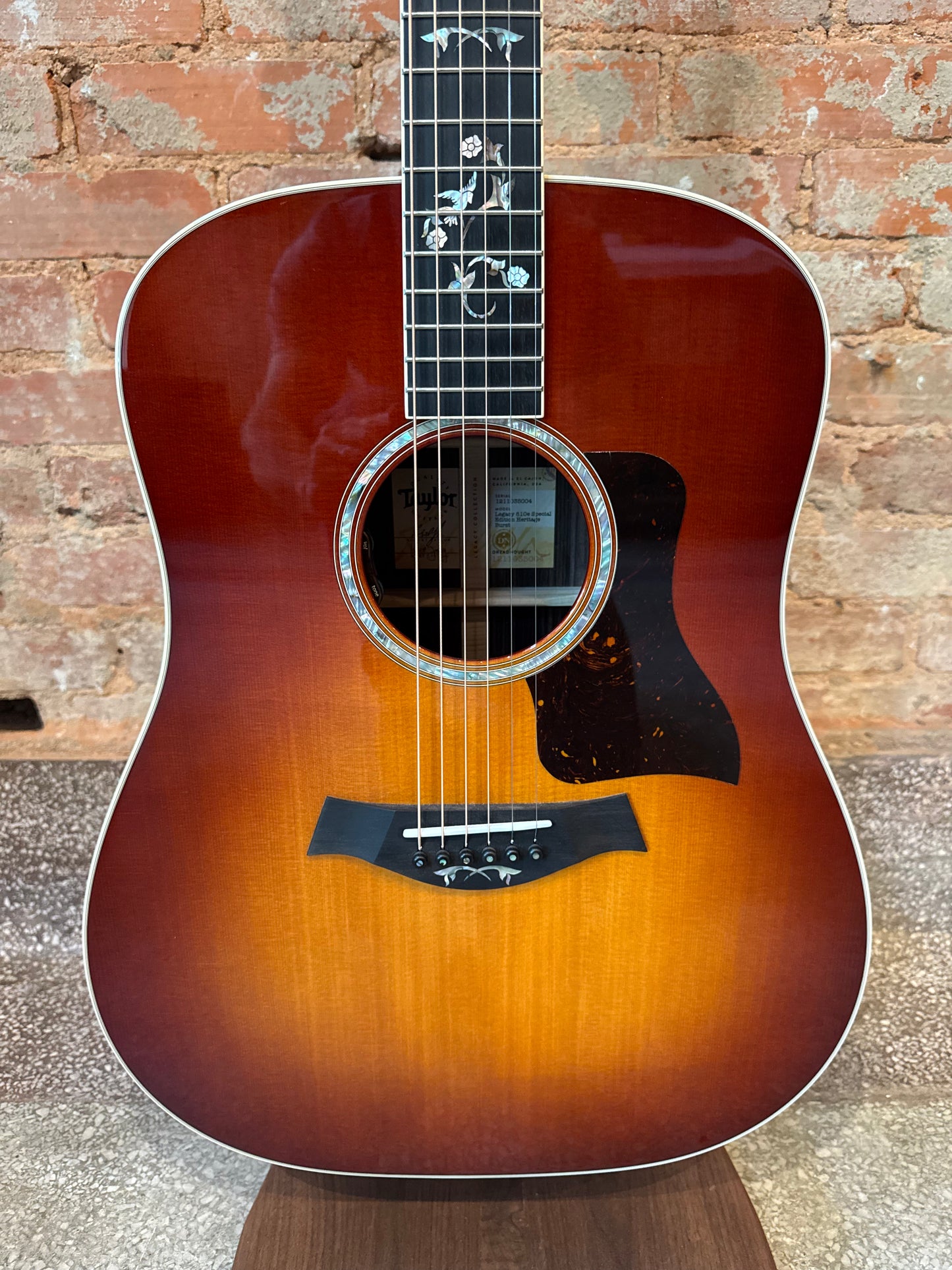 Taylor Legacy 810e Special Edition Heritage Burst  (limited to 100 units)