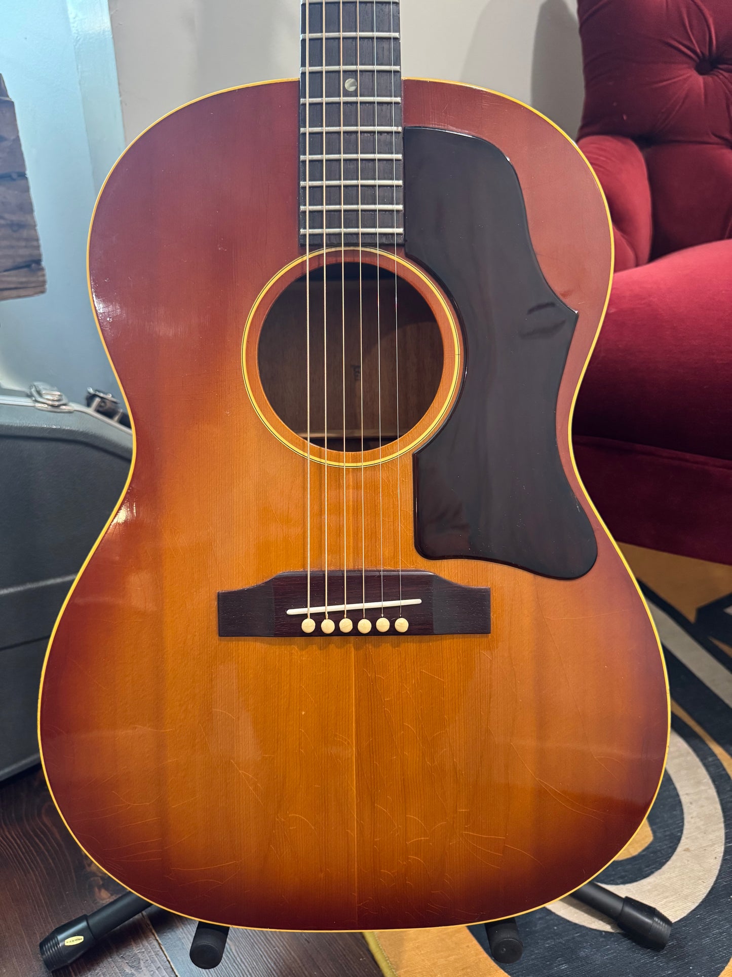 1966 Gibson LG1