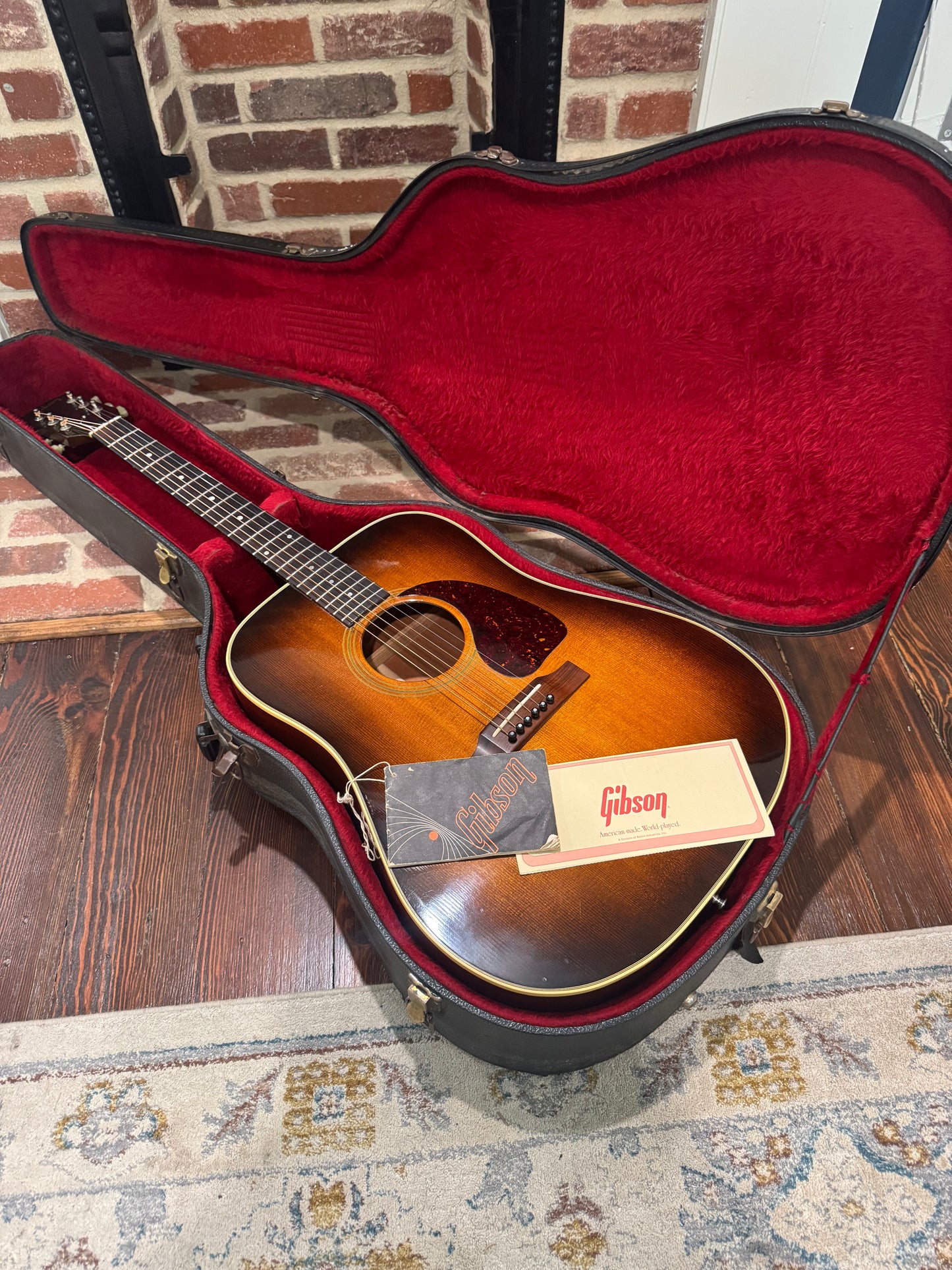 1985 Gibson J-30