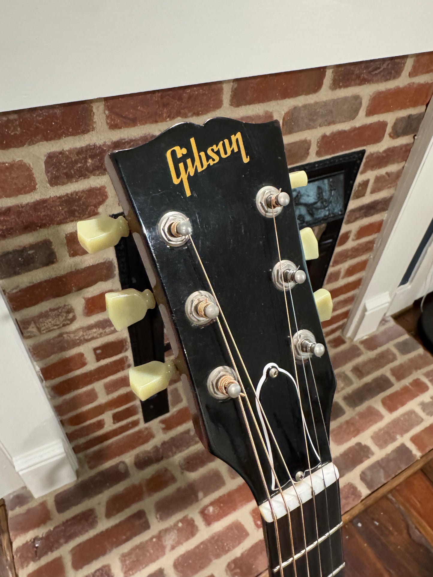 1985 Gibson J-30