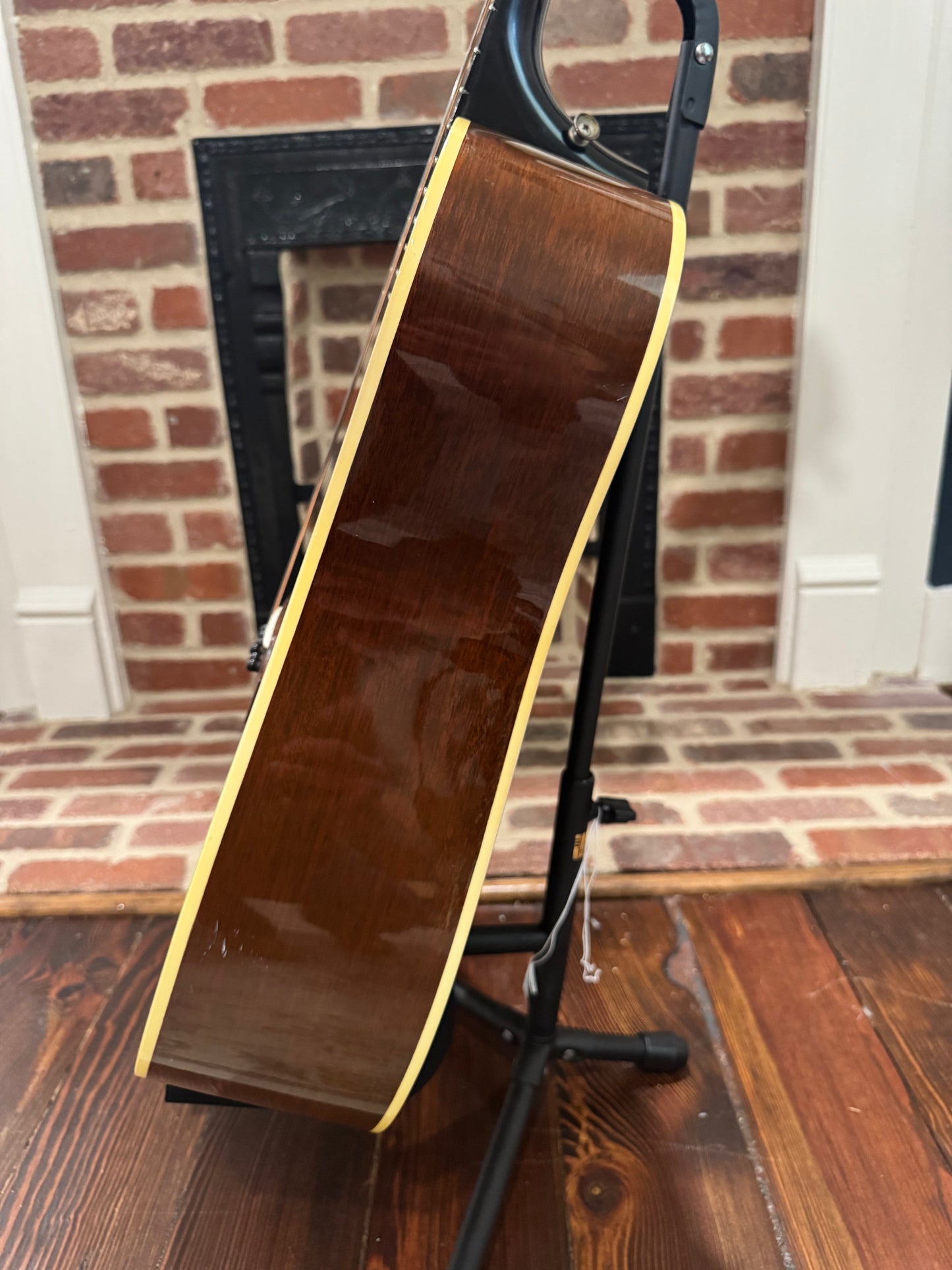 1985 Gibson J-30